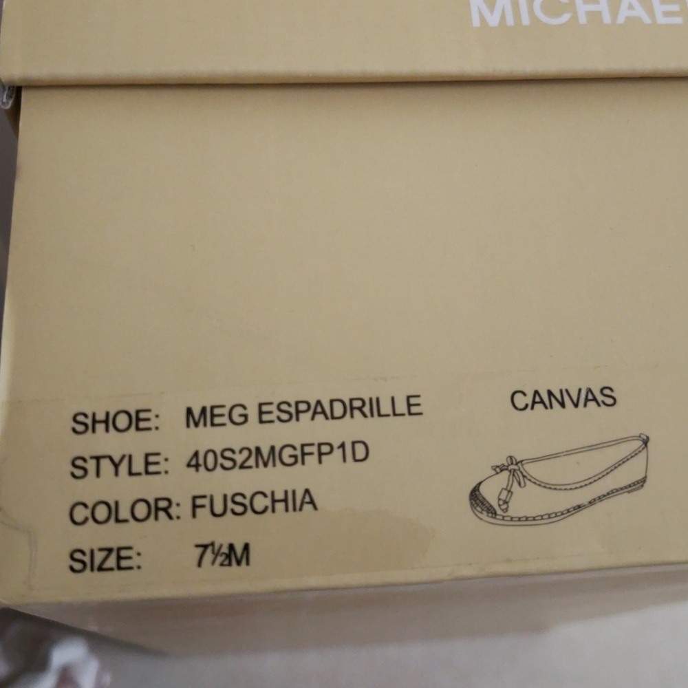 Shoes - Picture 4 of 4
